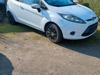 Gebraucht Ford Fiesta 60 PS (44 kW) 2008 Weiß Kleinwagen