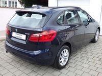 Gebraucht BMW 218 136 PS (100 kW) 2018 Imperialblaumetallic Van / Kleinbus
