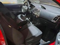 Gebraucht Hyundai i20 88 PS (64 kW) 2012 Rot Kleinwagen