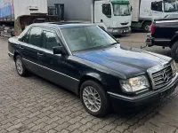 Gebraucht Mercedes 200 118 PS (86 kW) 1991 Schwarz Limousine