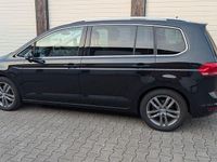 Gebraucht VW Touran Highline 150 PS (110 kW) 2015 Schwarz Van / Kleinbus