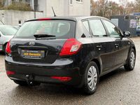 Gebraucht Kia Ceed Attract 90 PS (66 kW) 2010 Schwarz Kleinwagen
