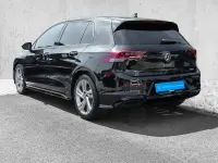 Gebraucht VW Golf VIII R-line 150 PS (110 kW) 2024 Grenadillschwarz (metallic) Limousine
