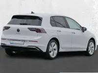 Neu VW Golf VIII 150 PS (110 kW) 2025 Weiß Limousine