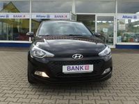Gebraucht Hyundai i20 Pure 84 PS (61 kW) 2018 Schwarz Kleinwagen