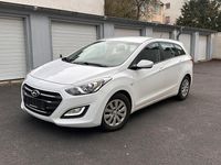 Gebraucht Hyundai i30 110 PS (80 kW) 2017 Weiß Kombi