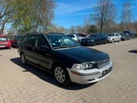 Gebraucht Volvo V40 122 PS (89 kW) 2003 Schwarz Kombi