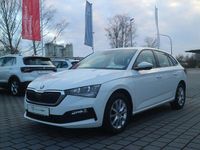Gebraucht Skoda Scala Ambition 116 PS (85 kW) 2021 Weiß Kleinwagen