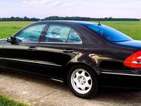 Gebraucht Mercedes E240 Avantgarde 177 PS (130 kW) 2002 Schwarz Limousine