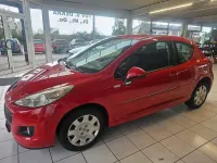 Gebraucht Peugeot 207 Tendance 73 PS (53 kW) 2011 Rot Kleinwagen