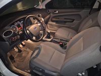 Gebraucht Ford Focus Style 101 PS (74 kW) 2007 Weiß Limousine