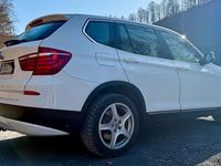 Gebraucht BMW X3 184 PS (135 kW) 2012 Weiß SUV