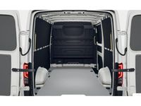 Gebraucht VW Crafter 140 PS (102 kW) 2024 Weiß Van