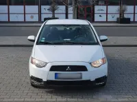 Gebraucht Mitsubishi Colt Edition 75 PS (55 kW) 2012 Weiß Limousine