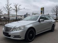 Gebraucht Mercedes E220 Elegance 170 PS (125 kW) 2012 Silber Kombi