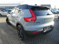 Neu Volvo XC40 163 PS (119 kW) 2025 Grau SUV