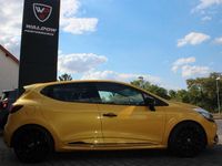 Gebraucht Renault Clio IV Trophy 220 PS (161 kW) 2018 Gelb Limousine