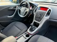 Gebraucht Opel Astra 140 PS (102 kW) 2011 Blau Limousine