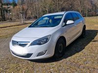 Gebraucht Opel Astra 110 PS (80 kW) 2011 Weiß Kombi