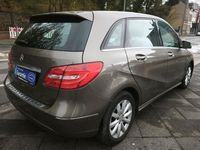 Gebraucht Mercedes B180 122 PS (89 kW) 2012 Grau Van / Kleinbus