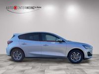 Gebraucht Ford Focus Titanium X 125 PS (91 kW) 2023 Moondust silber Limousine