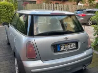 Usado Mini ONE 90 HP (66 kW) 2004 Prateado Citadino