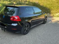Gebraucht VW Golf V R 100 PS (73 kW) 2007 Schwarz Kleinwagen