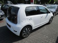 Gebraucht VW up! Active 65 PS (47 kW) 2021 Pure white Kleinwagen