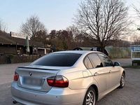 Gebraucht BMW 318 116 PS (85 kW) 2006 Silber Limousine