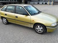 Gebraucht Opel Astra 101 PS (74 kW) 1998 Gelb Kombi