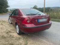 Gebraucht Ford Mondeo 145 PS (106 kW) 2001 Rot Limousine