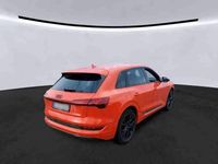 Gebraucht Audi e-tron Advanced 230 kW (313 PS) 2022 Rot SUV