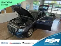 Gebraucht Mercedes E200 Exclusive 150 PS (110 kW) 2017 Blau Limousine