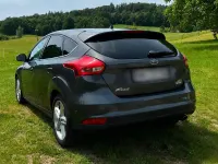 Gebraucht Ford Focus Titanium 182 PS (133 kW) 2015 Grau Limousine