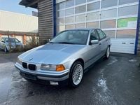 Second-hand BMW 320 150 CP (110 kW) 1996 Argintiu Berlinǎ