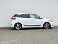 Gebraucht Hyundai i20 Passion 120 PS (88 kW) 2016 Weiß Kleinwagen