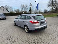 Gebraucht Ford Focus 100 PS (73 kW) 2013 Grau Kombi