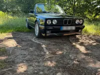 Gebraucht BMW 318 Cabriolet 113 PS (83 kW) 1991 Schwarz Cabrio