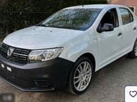 Używany Dacia Logan Acces 73 KM (53 kW) 2020 Biały Sedan/Limuzyna