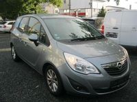 Gebraucht Opel Meriva Active 120 PS (88 kW) 2013 Silber Van / Kleinbus
