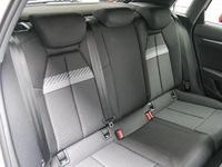 Gebraucht Audi A3 Advanced Plus 150 PS (110 kW) 2025 Gletscherweiß metallic Limousine