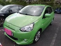 Gebraucht Mitsubishi Space Star Top 80 PS (58 kW) 2013 Grün Van / Kleinbus