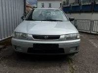 Gebraucht Mazda 323 73 PS (53 kW) 2000 Silber Limousine