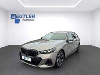 Gebraucht BMW 540 M Sport 303 PS (222 kW) 2025 Grau Kombi