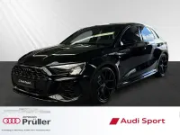 Gebraucht Audi RS3 Sportback Premium 400 PS (294 kW) 2022 Mythosschwarz metallic Kleinwagen