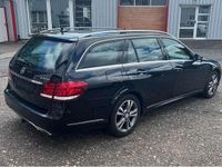Gebraucht Mercedes E220 170 PS (125 kW) 2016 Obsidianschwarz  metalliclack Kombi