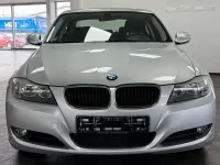 Gebraucht BMW 318 143 PS (105 kW) 2011 Silber Limousine