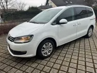 Gebraucht VW Sharan Comfortline 150 PS (110 kW) 2019 Weiß Van / Kleinbus