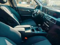 Gebraucht Mercedes C200 136 PS (100 kW) 2012 Grau Kombi