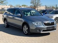 Gebraucht Skoda Superb Elegance 140 PS (102 kW) 2013 Grau Kombi